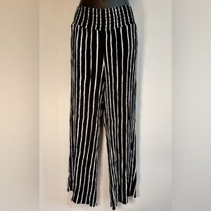 one 5 one Black and White Striped Rayon Pants